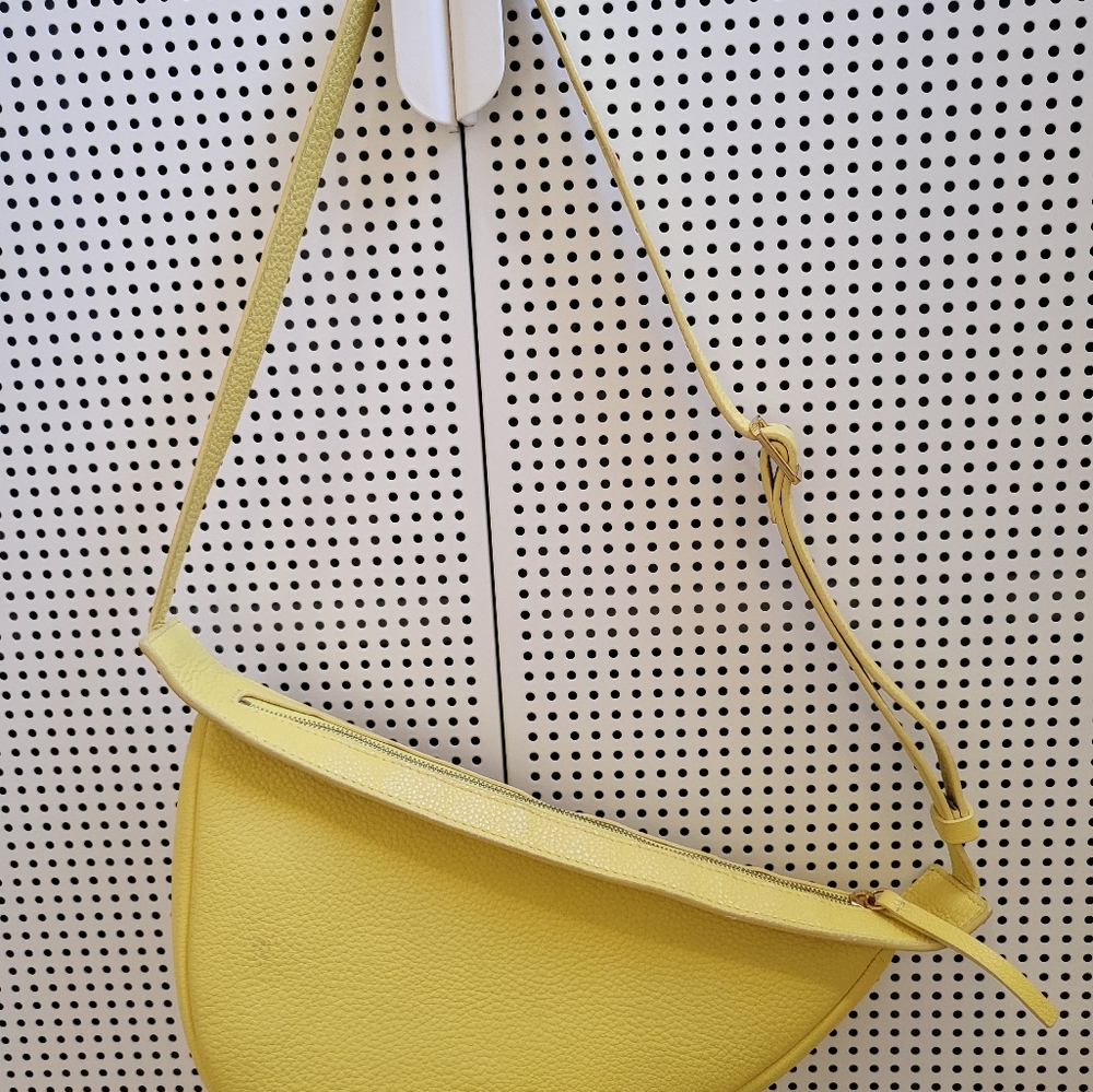 Certified authentic Citrus Yellow